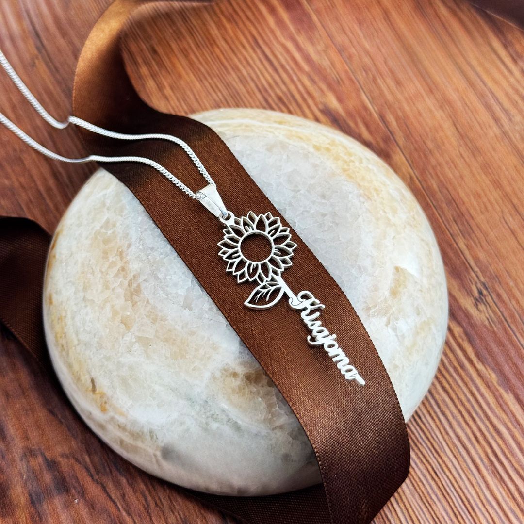 COLLAR GIRASOL CON NOMBRE