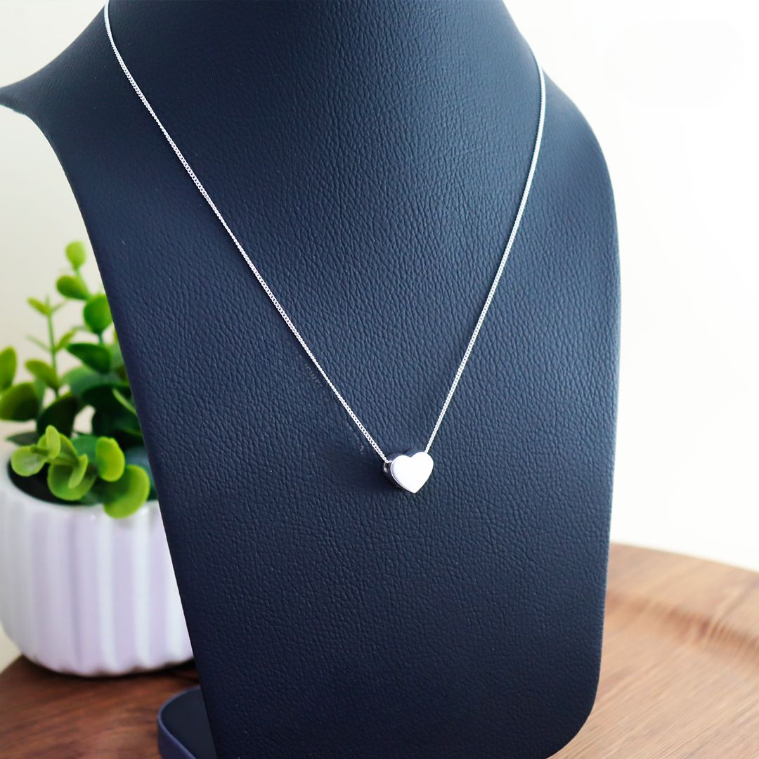 COLLAR MINI CORAZON ENCAJONADO