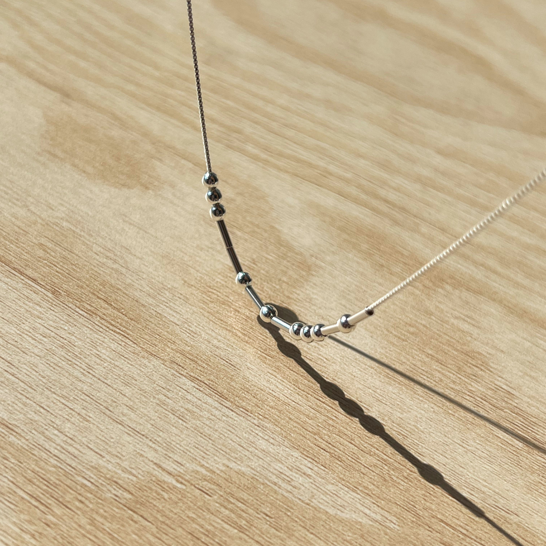 COLLAR NOMBRE EN CODIGO MORSE