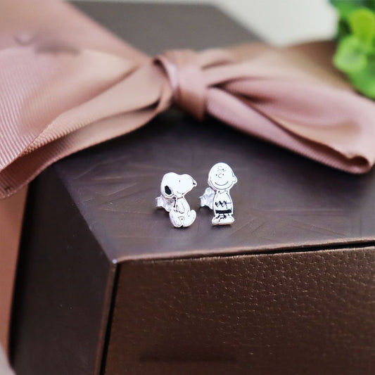 ARETES CHARLIE BROWN