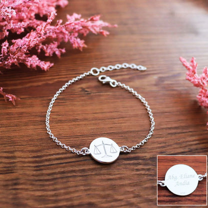 PULSERA ABOGADA